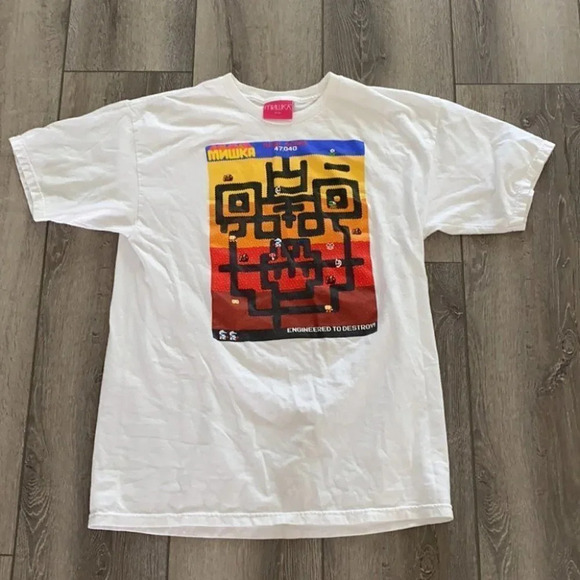 Mnwka gaming dig dug Tshirt size Large - Picture 3 of 4